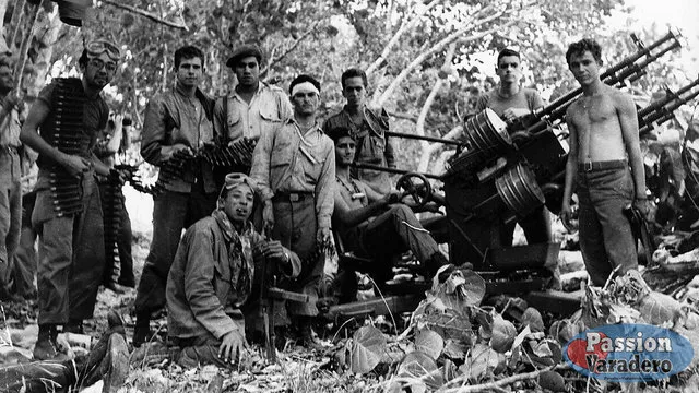 Grenade 1983, présence cubaine et invasion américaine Operation Urgent Fury