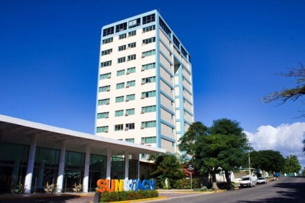 Façade de l’Hotel Sunbeach Varadero sur la Calle 17