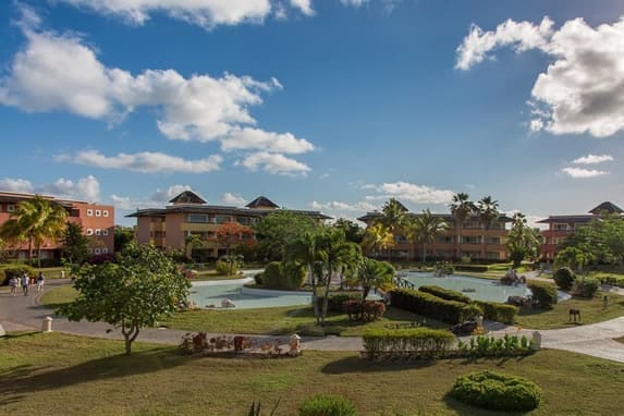 Jardins et bâtiments de Selection Varadero